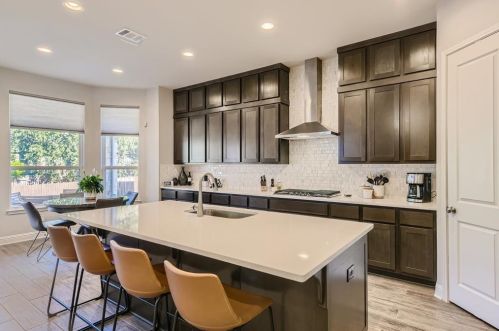 405 Spanish Mustang Dr, Cedar Park, TX 78613-7835