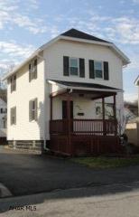 909 Millville Rd, Altoona, PA 16601-1573