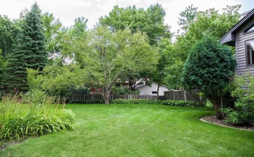15720 7th Ave, Minneapolis MN  55447-3715 exterior