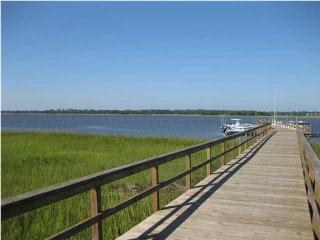 27 Lowndes Pointe Dr, Charleston, SC 29403-3260