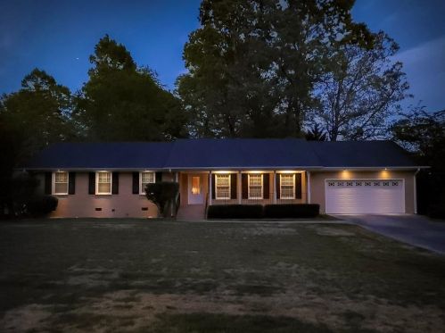 7254 Sinyard Rd, Lithia Springs, GA 30122-2532