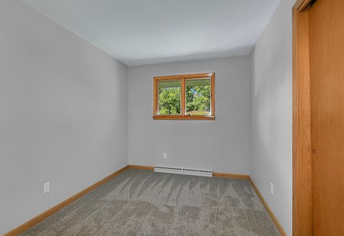 1735 Roosevelt Rd, Saint Cloud MN  56301-5166 exterior