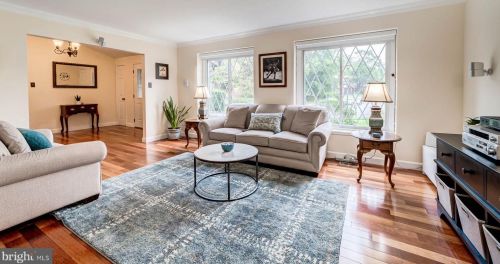 7417 Dorothy Ct, Springfield, VA 22153-1613