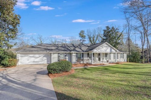 1726 Blue Ridge Dr, Gainesville, GA 30501-1208