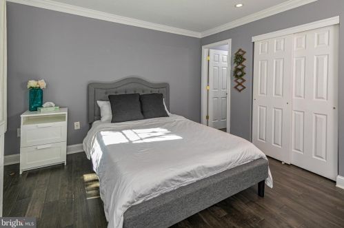 2 Heritage Ct, Trenton NJ 08628-3603 exterior