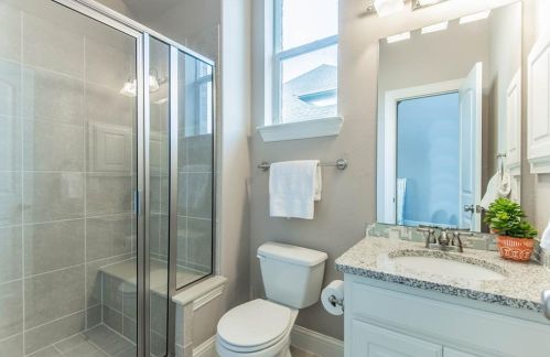 6911 Cyn Mdw Dr, Garland TX  75048-3050 exterior