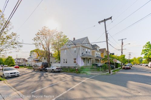 22 High St, Tinton Falls NJ  07724-3451 exterior