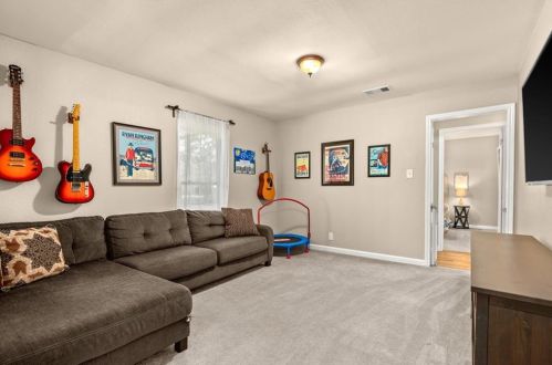 2207 Baltusrol Dr, Austin TX  78747-1202 exterior