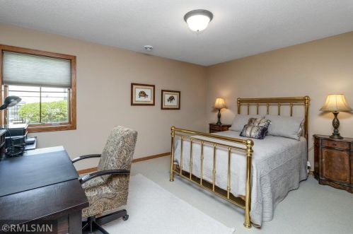 5 Hawthorne Ct, Saint Paul MN  55127-6476 exterior