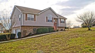 62 Stillwater Dr, Ringgold, GA 30736-8921