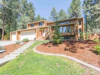 8109 Columbia Dr, Spokane, WA 99212-1601