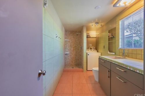 3440 Mono Dr, Riverside CA  92506-2118 exterior