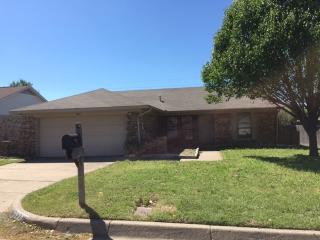 3225 Amber Dr, Fort Worth TX  76133-6447 exterior