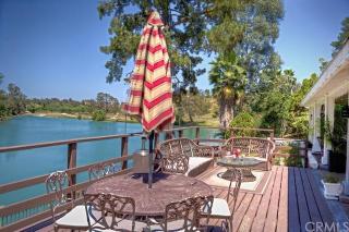 30156 La Primavera St, Temecula CA  92592-2121 exterior