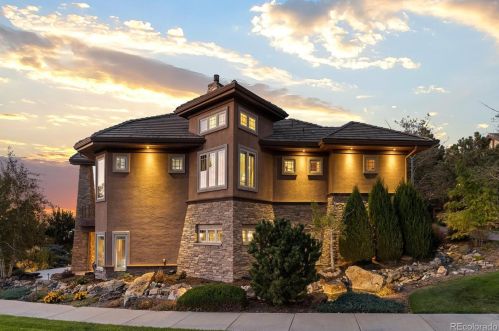 15421 Fairway Dr, Denver CO  80022-5221 exterior