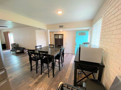 4661 Myra Ave, Cypress CA 90630-4334 exterior