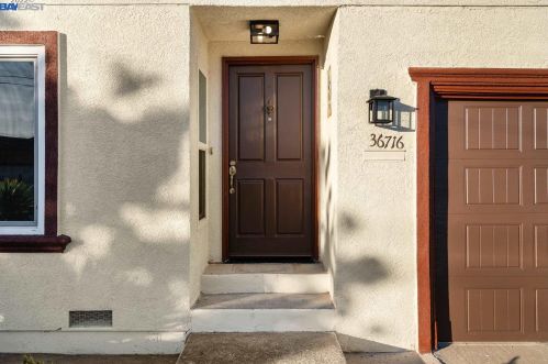 36716 Burdick St, Newark, CA 94560-3110