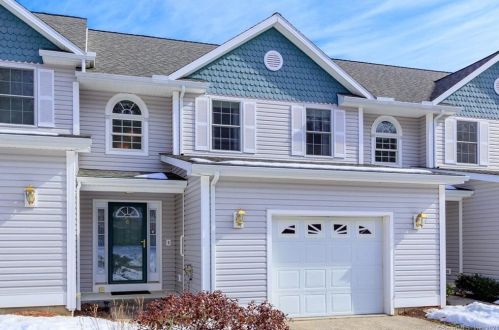 297 Sabin St, Putnam, CT 06260-1049