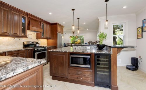 3 Princeton Ct, Tinton Falls NJ 07702-4055 exterior