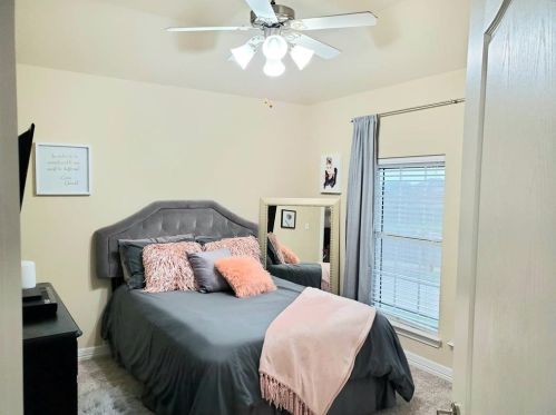 5214 Jay Thrush Dr, Richmond TX 77407-4011 exterior