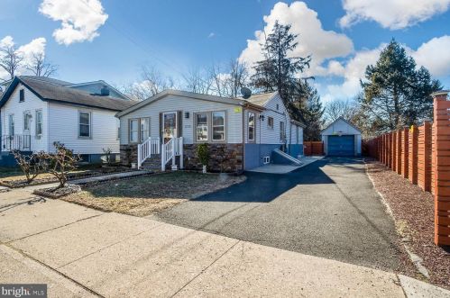 213 Parkinson Ave, Trenton, NJ 08610-5409