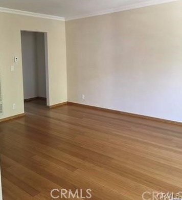 3220 Altura Ave, Glendale CA 91214-3300 exterior