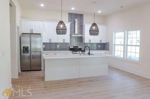220 Monarch Village Way, Stockbridge GA  30281-7767 exterior