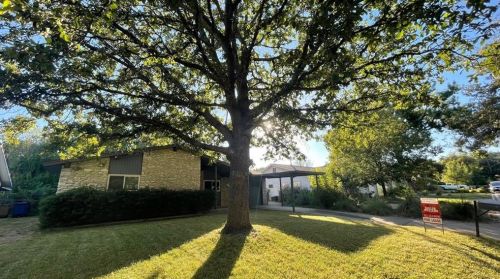 1911 Cannonwood Ln, Austin TX  78745-3606 exterior