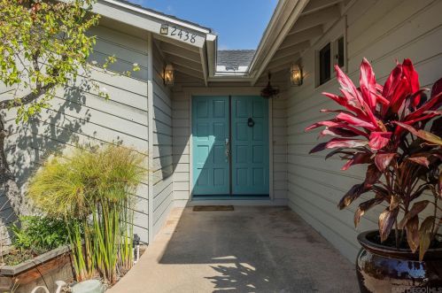 2438 Sacada Cir, Carlsbad, CA 92009-8032