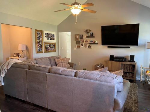 113 Heather Pl, Lithonia, GA 31028-1256