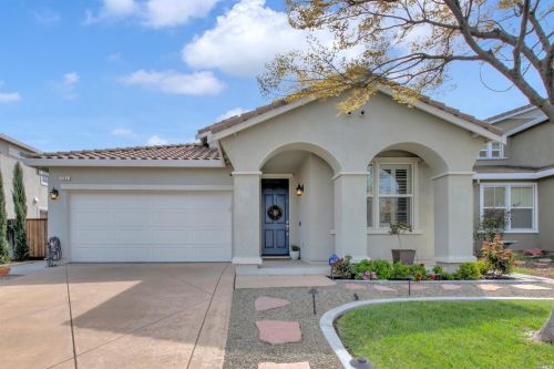 684 Silver Star Ct, Vacaville, CA 95688-9478