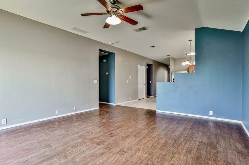 8232 Rnch Hand Trl, Fort Worth TX  76131-5365 exterior