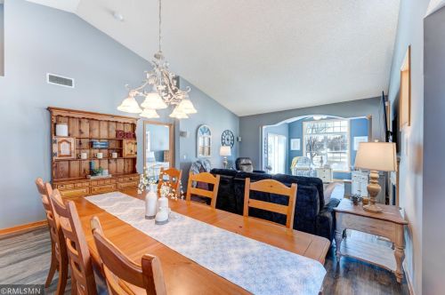 493 Holly Ln, Saint Paul MN  55128-7091 exterior