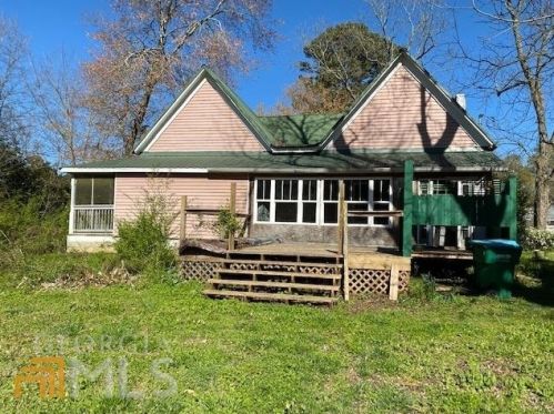 83 Prince Ave, Bowman, GA 30624-1934
