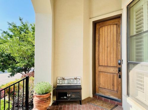 7047 Comal Dr, Irving TX  75039-3316 exterior