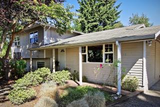 4225 10 St, Seattle WA  98059-4530 exterior