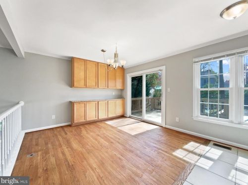 9109 Lake Braddock Dr, Springfield VA  22015-2136 exterior