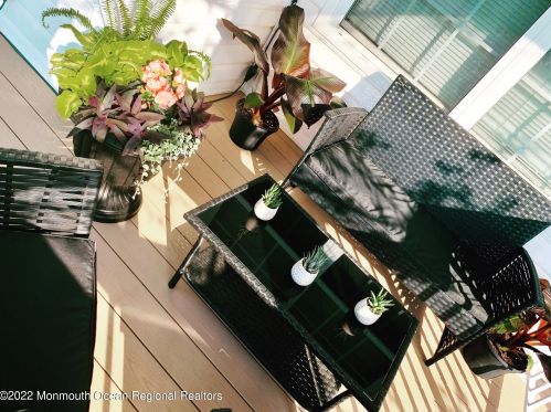 62 Des Moines Ct, Tinton Falls NJ 07712-3188 exterior