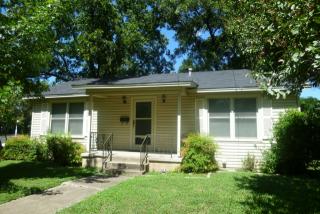 1312 Alguno Rd, Austin TX  78757-3414 exterior