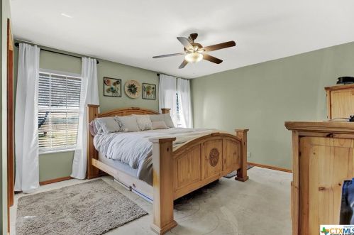 342 Tailwind Dr, Seguin TX 78155-0769 exterior