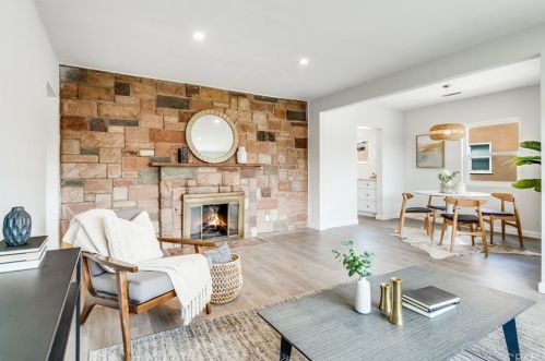 4911 122nd St, Hawthorne CA  90250-3509 exterior