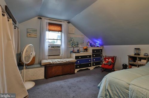 23 Central Ave, Bangor PA 18013-2221 exterior