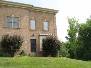 6193 Glenview Dr, Newburgh, IN 47630-9827