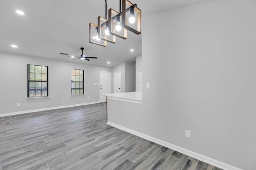 5438 Martins Crossing Rd, Stone Mountain GA  30088-1713 exterior