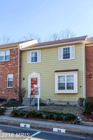 8233 Stationhouse Ct, Lorton, VA 22079-1208