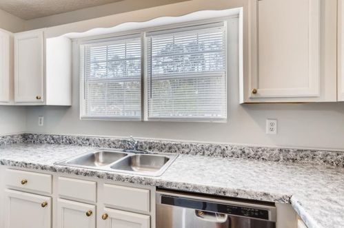2056 Faith Cv, Atlanta GA  30349-5272 exterior