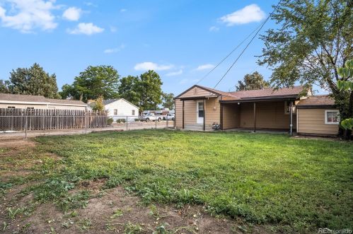 327 2nd Ave, La Salle CO 80645-3218 exterior