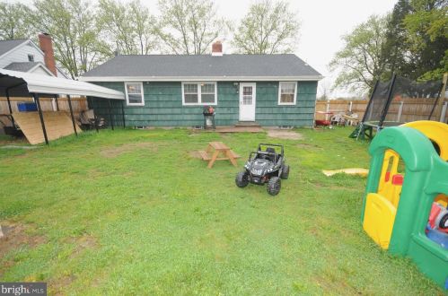 45 6th St, Florence, NJ 08518-2407