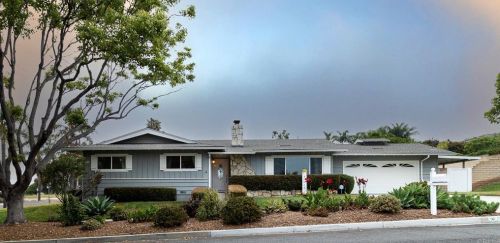 2126 Maxson St, Oceanside, CA 92054-3568