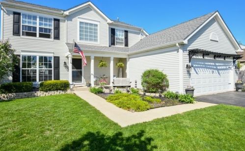 728 Summerlyn Dr, Antioch, IL 60002-1147